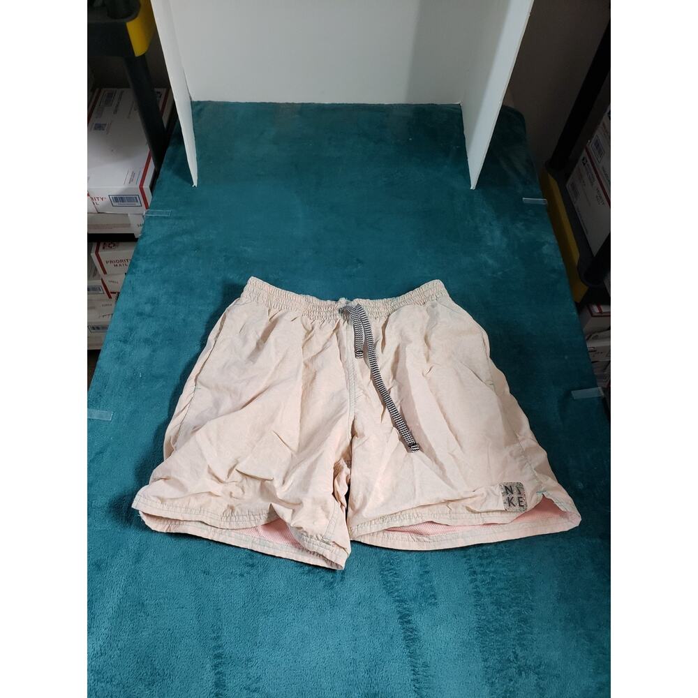 Nike Shorts Size Medium Mens Pink Running Logo Drawstring 5" Inseam Logo
